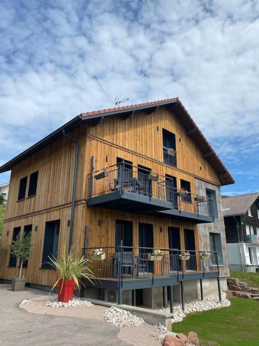 Le Nid D'abeille Pour 2 Pers,2spa,belle Vue Avec Terrasse Apartment